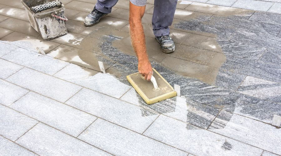 Expert Emergency Roof Repairs services in Moffit, ND